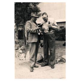 Arthur Colin Laraghy outside Kaluna, Smithfield NSW