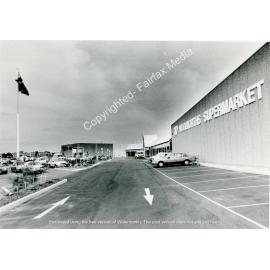 Woolworths supermarket, Bonnyrigg NSW, 1990