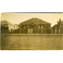 The residence of Wilson and Alma Hirst 
