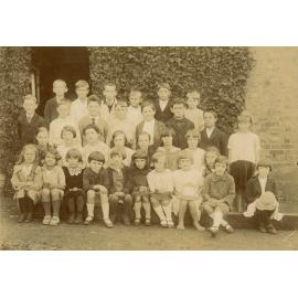 Smithfield Public School, class group photo