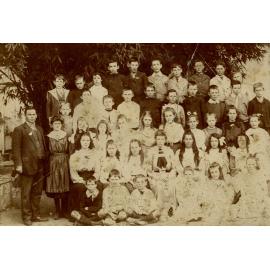 1908 Smithfield Public School, class photograph